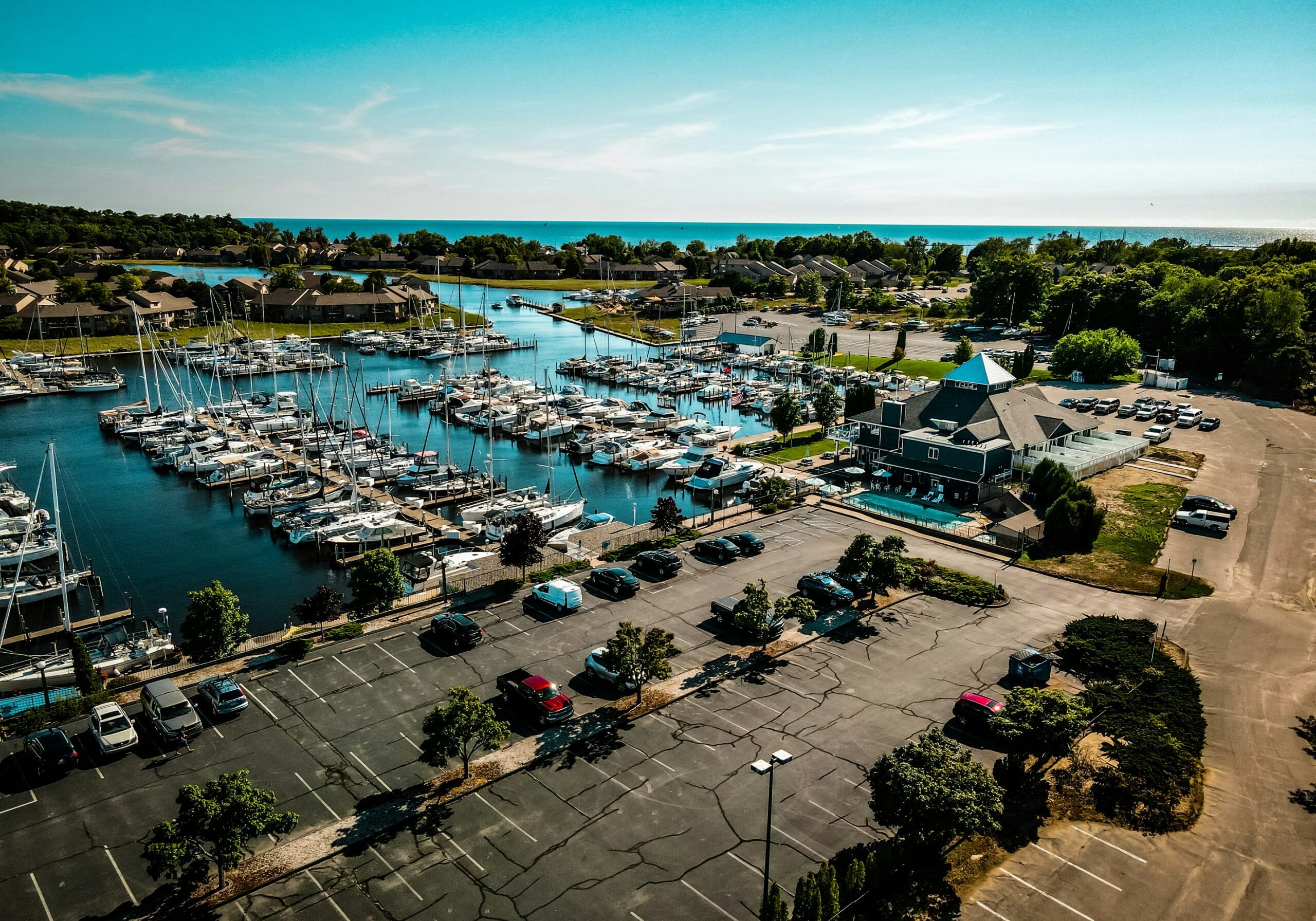 chase-baker-Vfq7s9L6IOU-unsplash